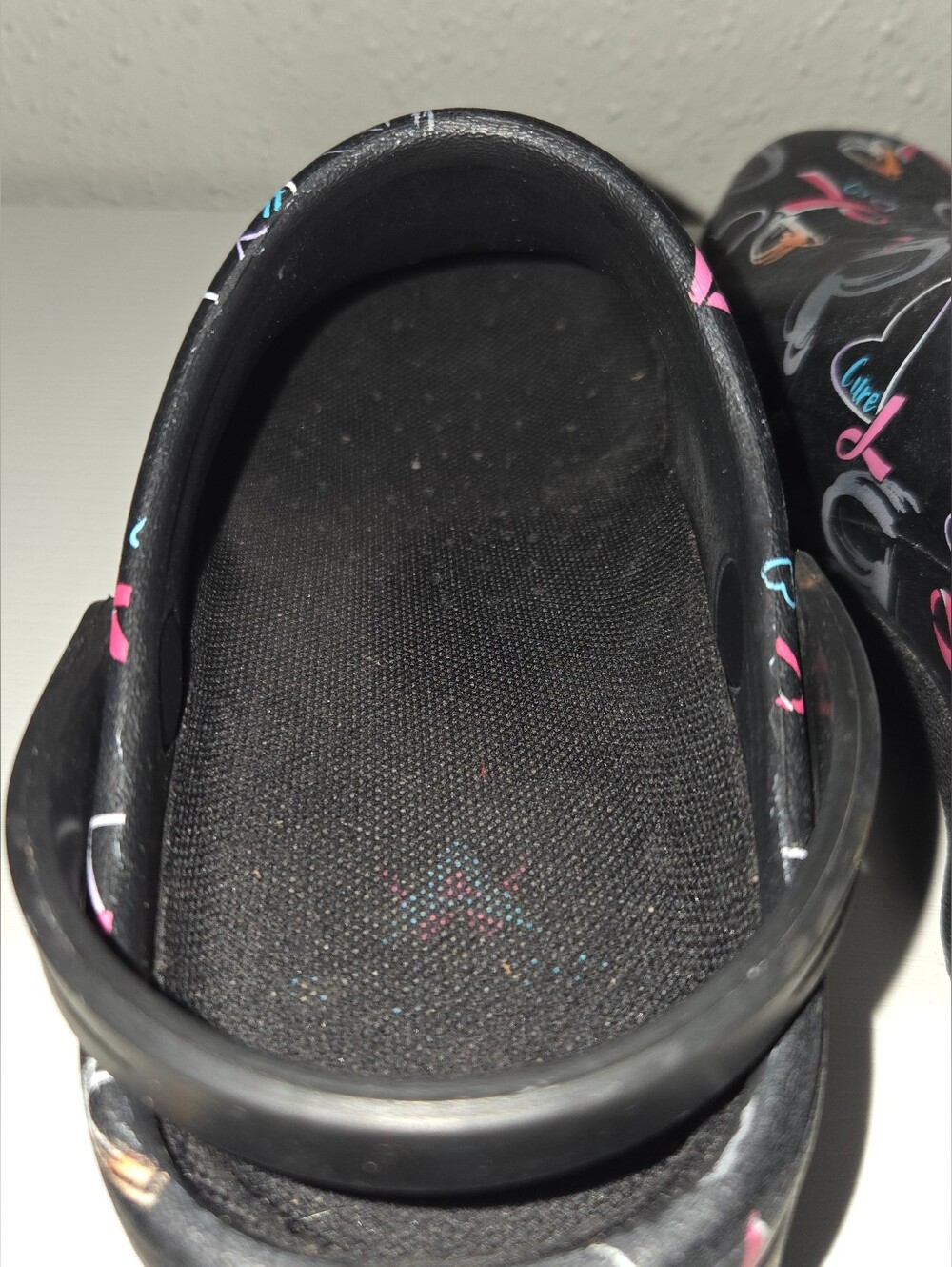 Size 7 Slip Resistant Clogs - Picture 7 of 11